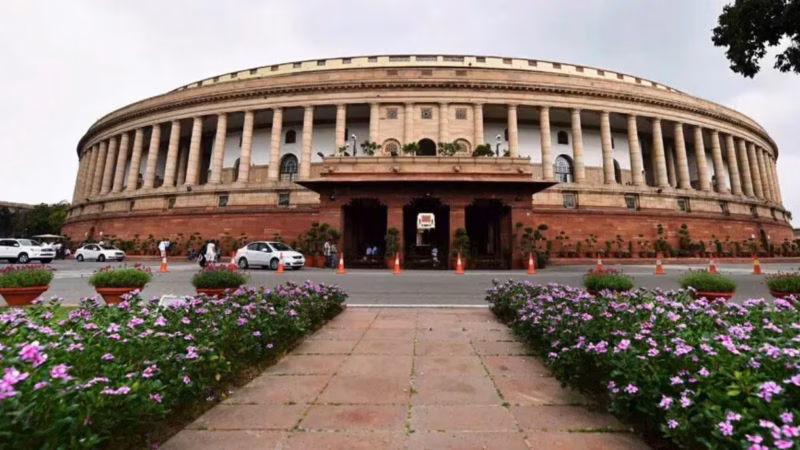धर्मेंद्र प्रधान के इस्तीफे पर अड़ा विपक्ष, लोकसभा में लगाए ‘इस्तीफा-इस्तीफा’ नारे