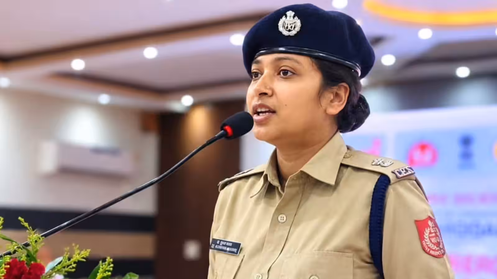 IPS बुशरा बानो का तबादला, अस्सलाम वालेकुम वाले वीडियो से चिड़ी शुभेंदु सरकार
